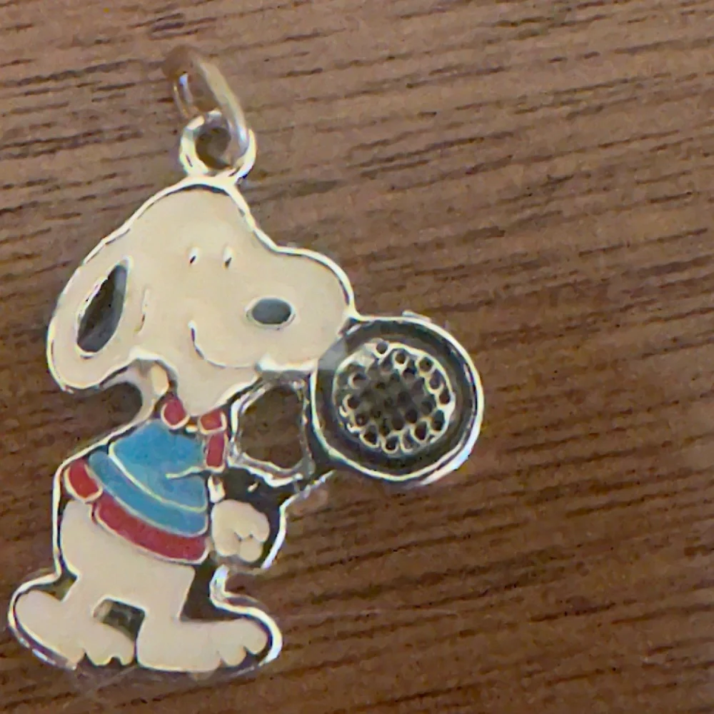 Vintage Gold-tone Snoopy Playing Tennis Charm - Picture 3 of 7